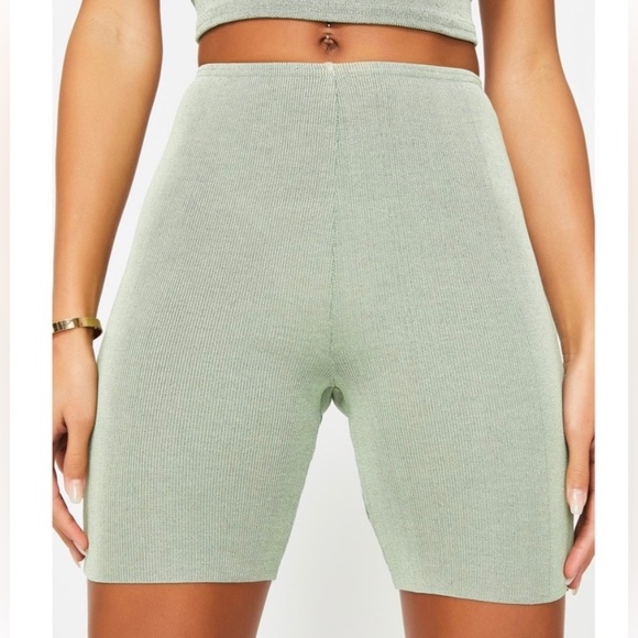 Lioness Fall in Line Bike Shorts Sage Size S - Picture 3 of 3